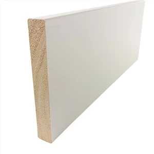 Jendela Kayu Kayu Mengungkapkan Papan Trim